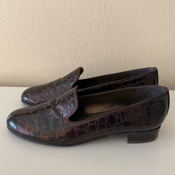 Stuart Weitzman Brown Mock Croc Patent Leather Slip On Loafers Size 7.6 - Picture 9 of 13